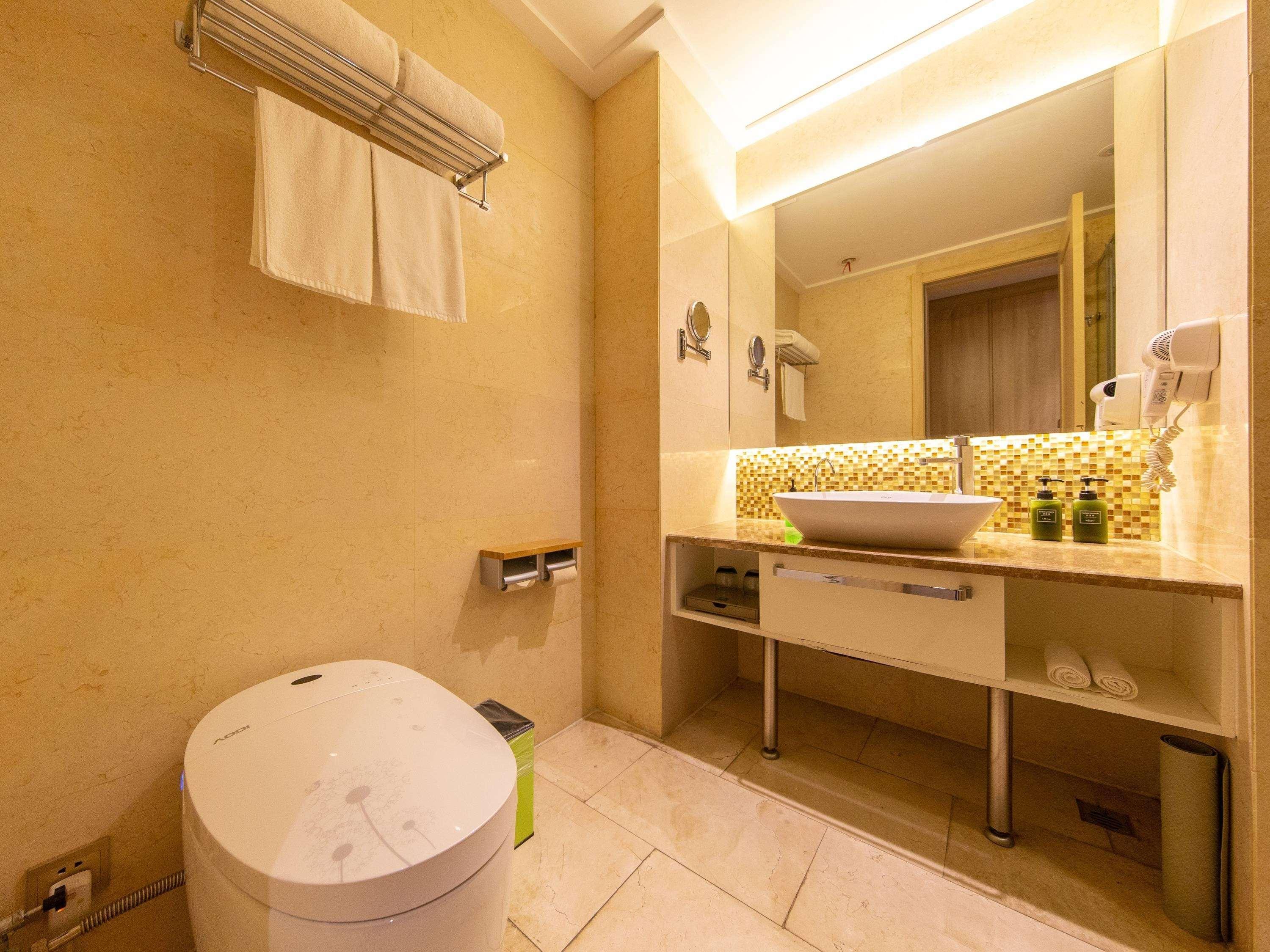 Ibis Styles Nantong Development Zone Shimao Plaza Hotel Exterior photo