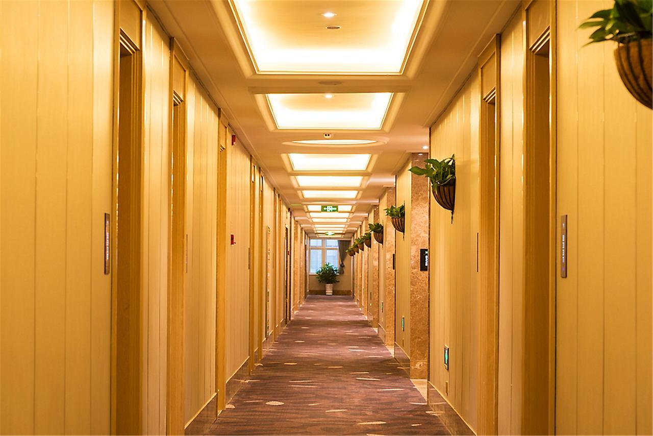 Ibis Styles Nantong Development Zone Shimao Plaza Hotel Exterior photo