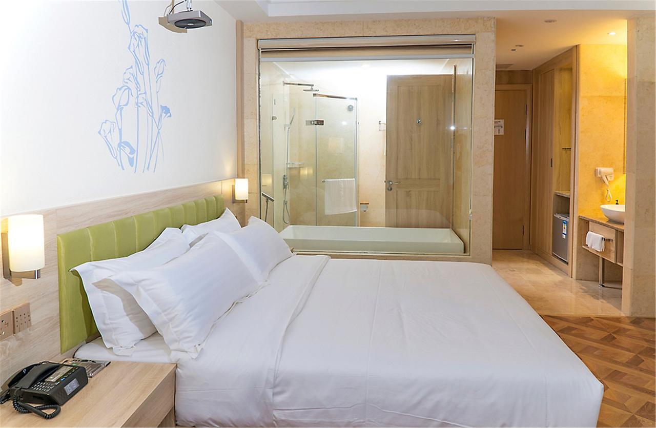 Ibis Styles Nantong Development Zone Shimao Plaza Hotel Exterior photo