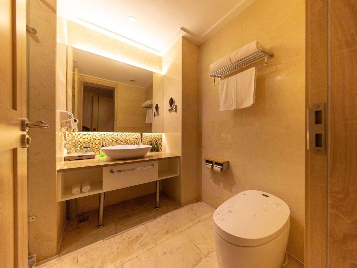 Ibis Styles Nantong Development Zone Shimao Plaza Hotel Exterior photo